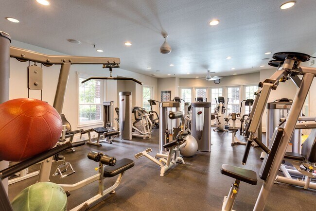 Building Photo - Fabulous 2br/2ba for rent in convenient Ga...
