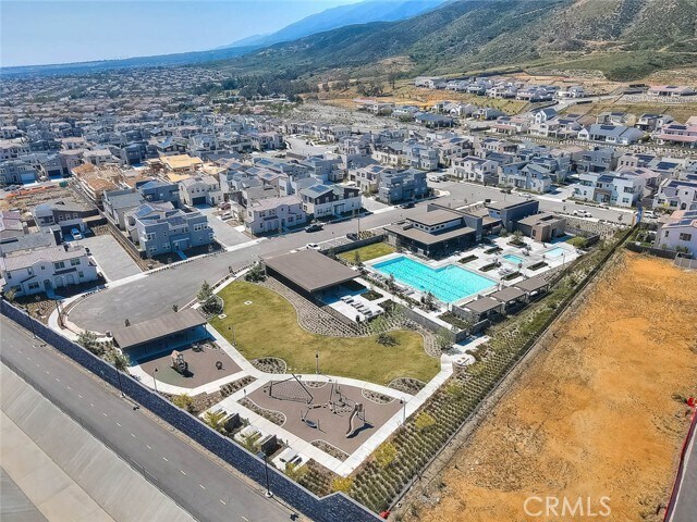Building Photo - 15842 Butterfly Dr