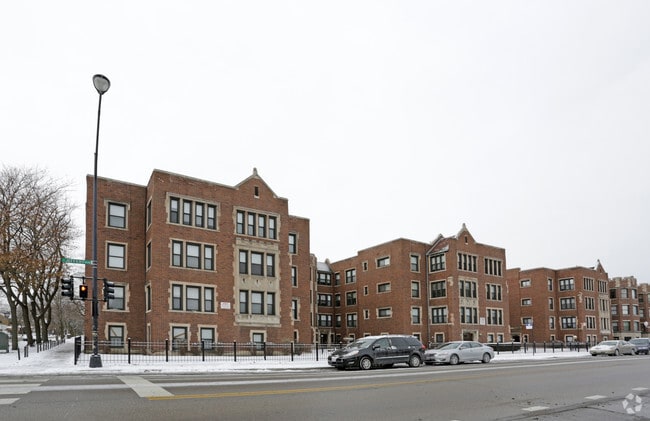 Primary Photo - 6838 S Jeffery Blvd