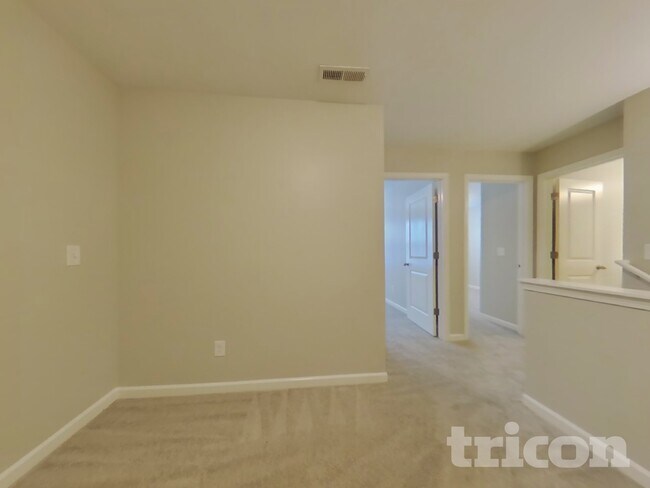 Building Photo - 121 Hickory Sta Ln