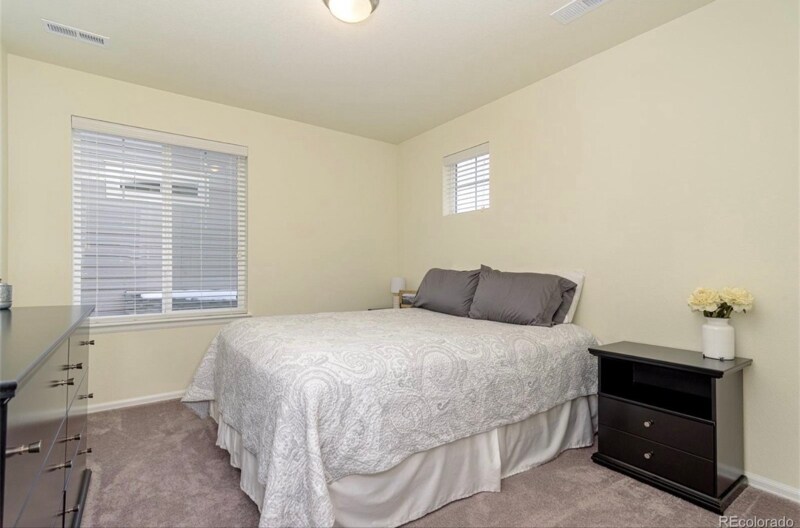 Building Photo - 10474 Evansville St