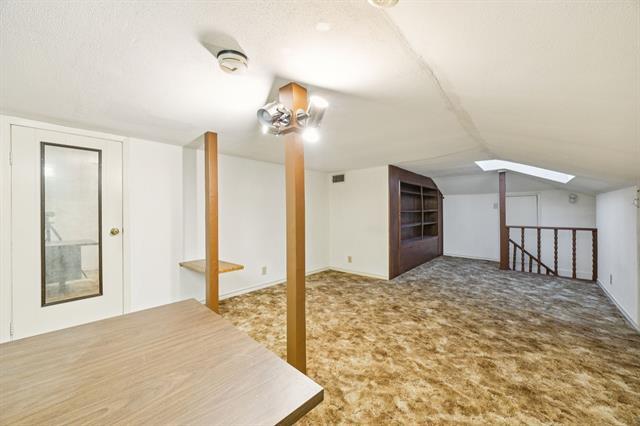 Building Photo - 7641 Dentcrest Dr
