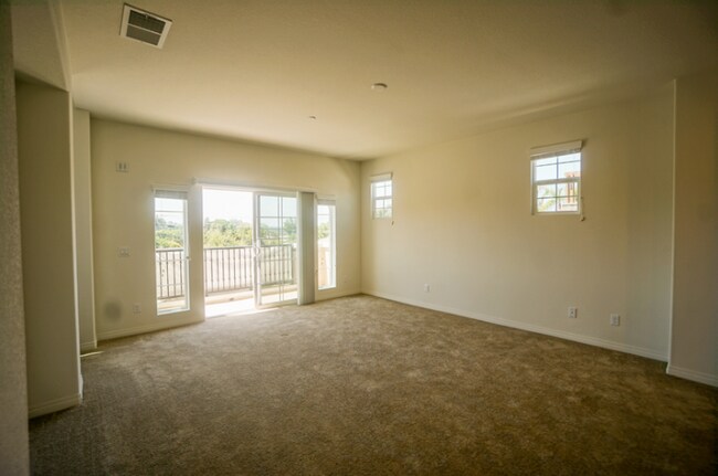 Building Photo - 7382 La Mesita Pl