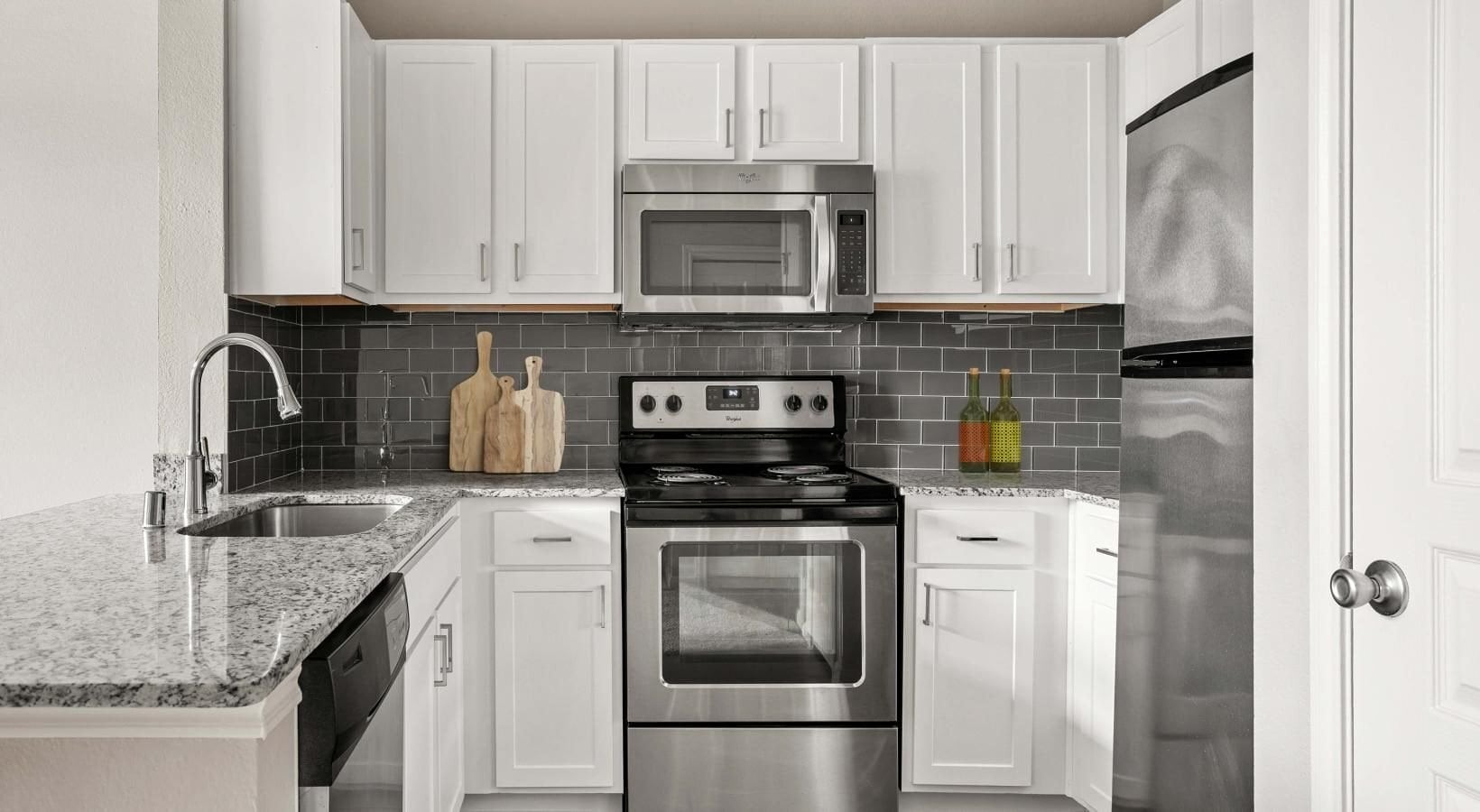 Building Photo - 7927 Forest Ln