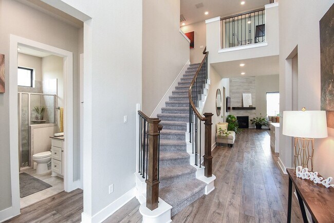 Building Photo - 24902 Pavonia Lake Ln