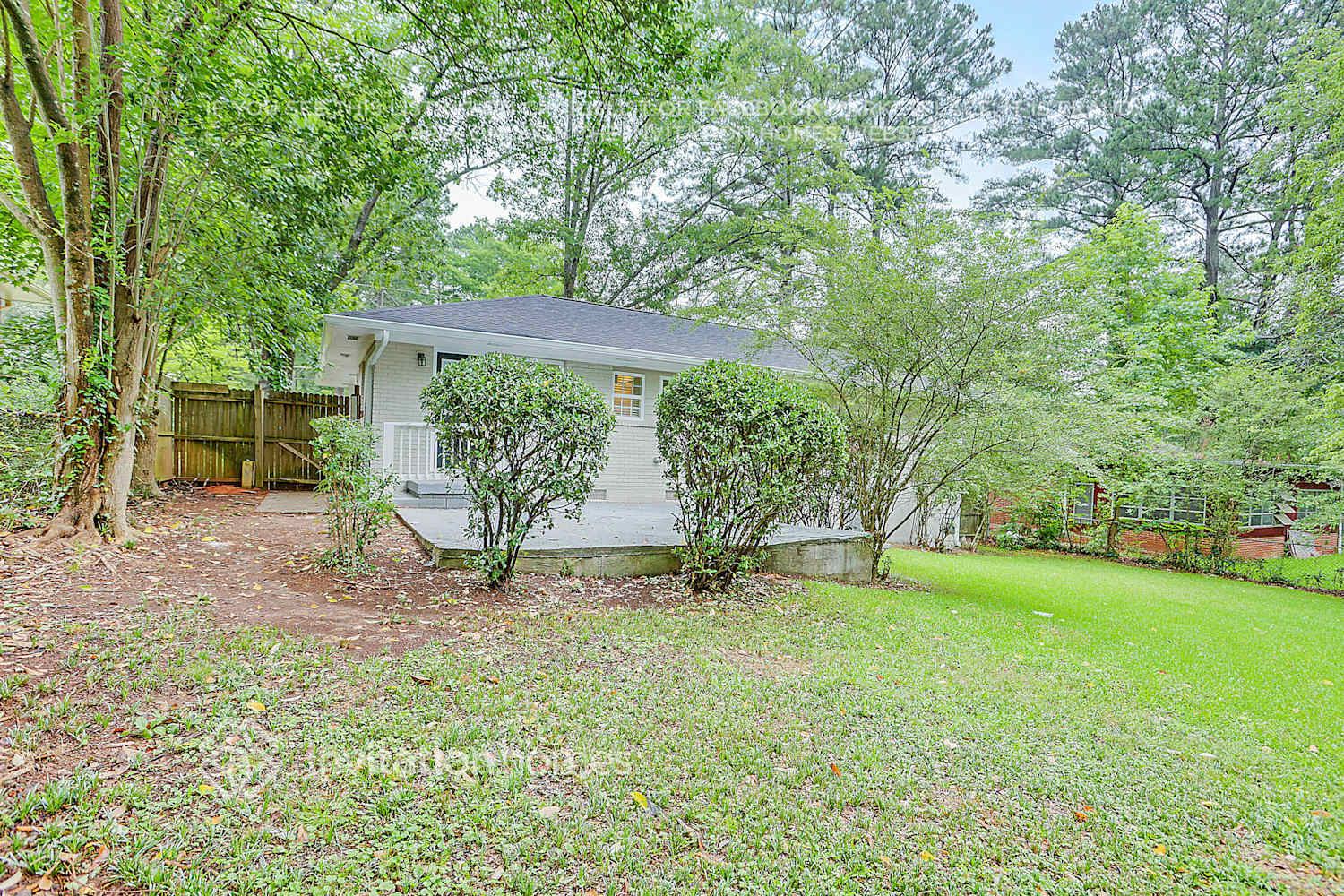 Building Photo - 2716 Lancaster Dr