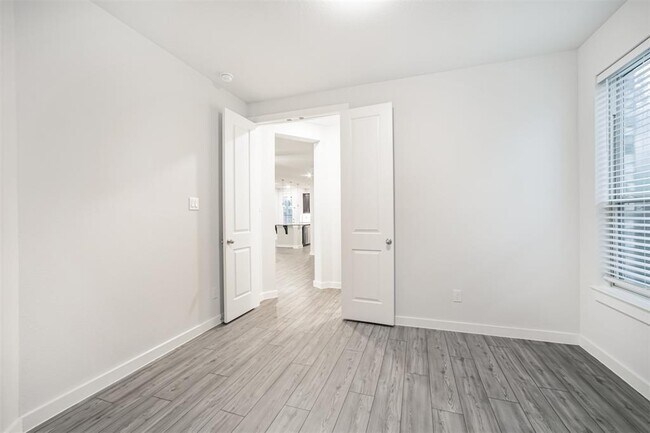 Building Photo - 27028 Hidden Rock Ct