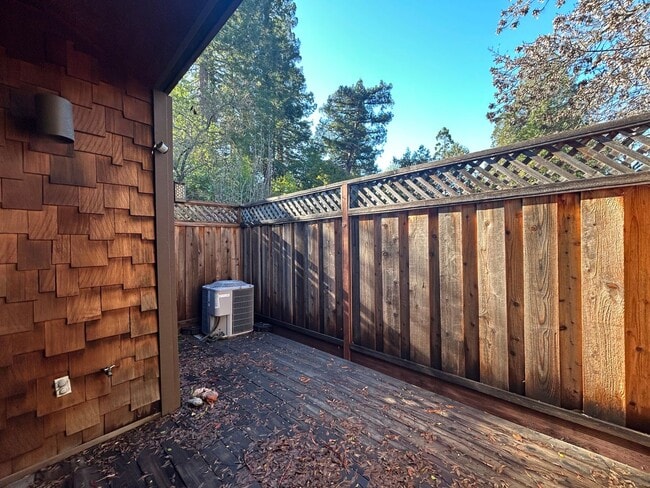 Building Photo - Idyllic Loft-Style Townhome Near Downtown Lafayette with Private Patios & Top Schools