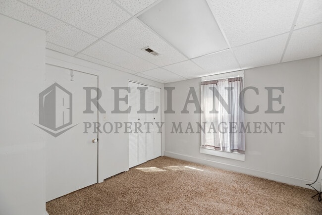 Building Photo - 421 N Meridian Ave
