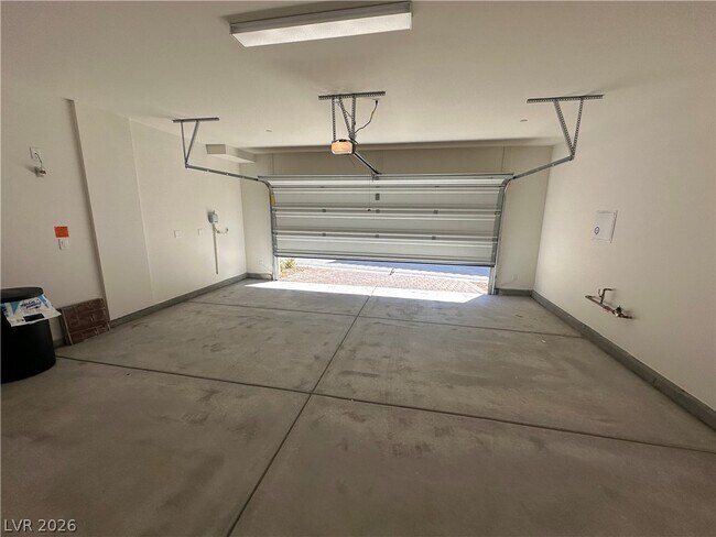 Building Photo - 3633 Torres Novas Ln