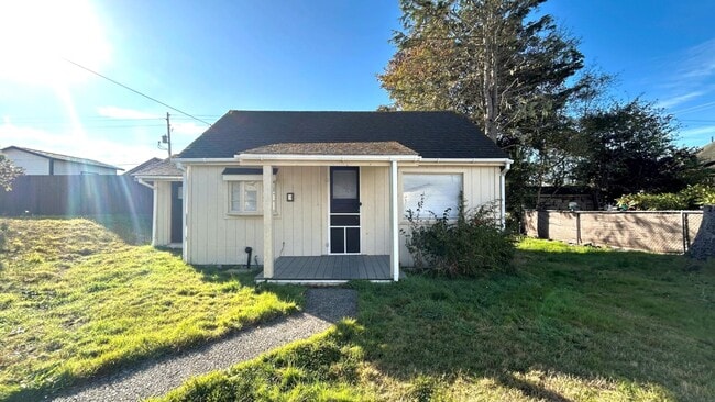 Primary Photo - 307 9th St SE