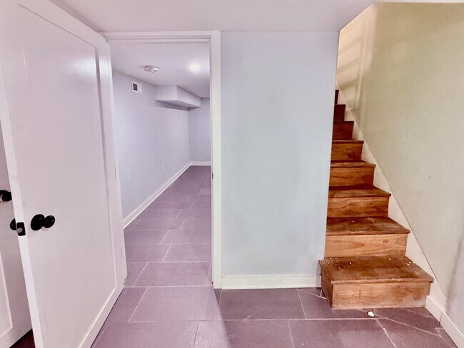 Building Photo - 1226 Snyder Ave