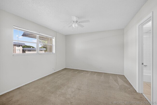 Building Photo - 7925 S Colony Cir