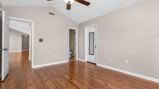 Building Photo - 112 Dusty Trail Ln