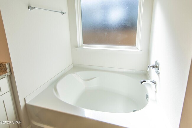 Building Photo - 609 Hancock Wy