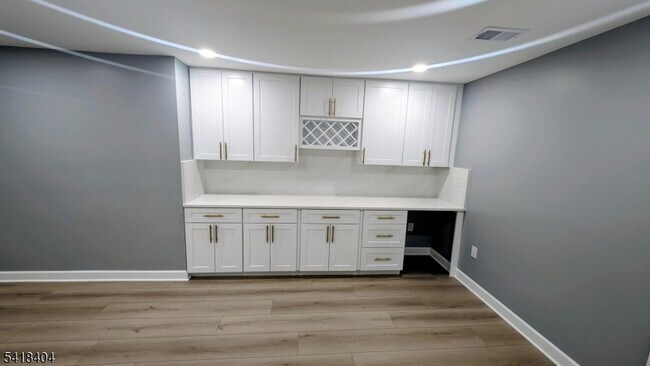 Building Photo - 3 Caroline Foster Ct