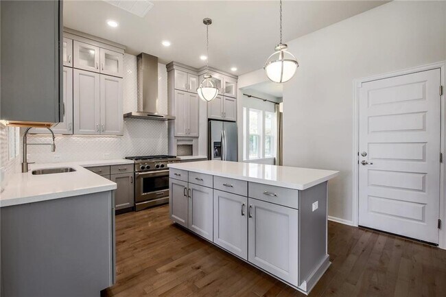 Building Photo - 10303 Oldham Cv