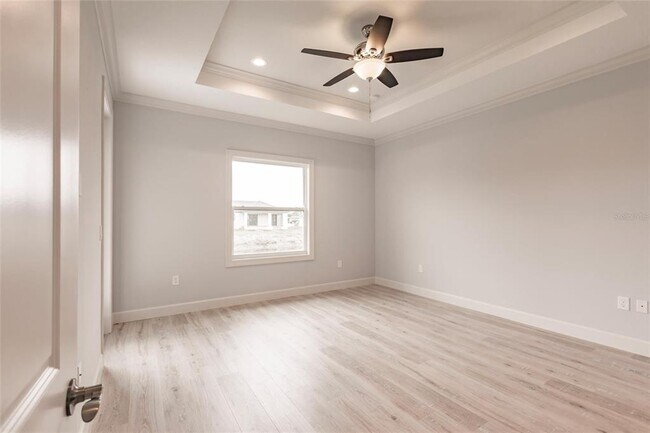 Building Photo - 234 Long Meadow Ln S