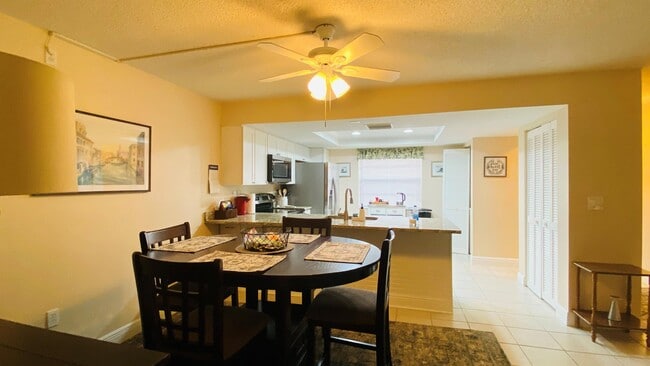 Building Photo - 3551 Teeside Dr