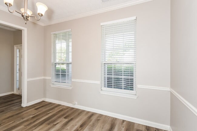 Building Photo - 5502 Somer Ridge Ct