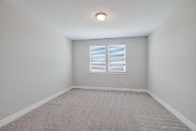 Building Photo - 1322 McMurtry Ridge Dr