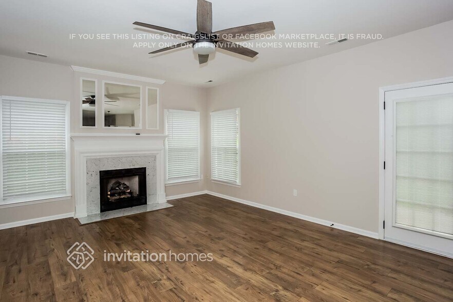 Building Photo - 15708 Berryfield St