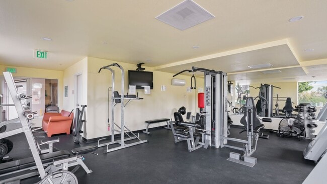 Building Photo - Pet Friendly, Luxurious Condo w/Bay Views....