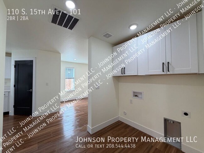 Building Photo - 110 S 15th Ave