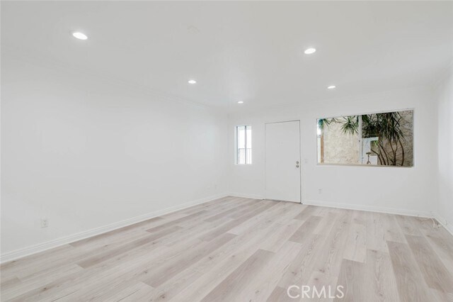 Building Photo - 333 Burchett St
