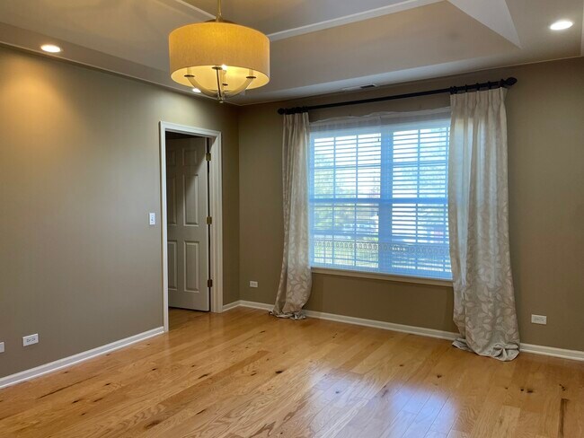 Building Photo - 5611 Wildspring Dr