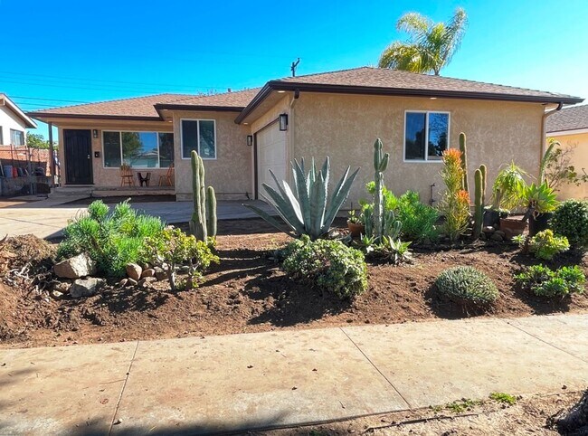 Building Photo - Like New Inside! Remodeled 3bd/2ba House In Desirable Allied Gardens Neighborhood