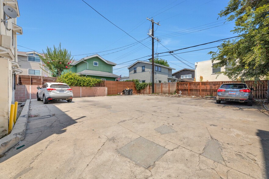 Building Photo - 2816 Ellendale Pl