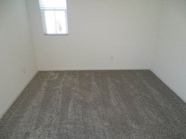 Building Photo - 5 Bedroom Home, 1st Floor Bed and Full Bath, Loft In Inspirada