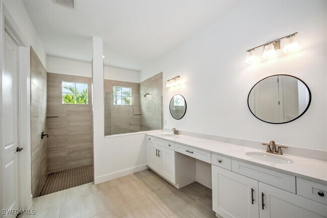 Building Photo - 17211 Blue Sapphire Dr