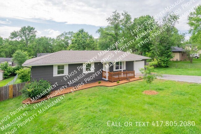 Building Photo - 805 S 7th St