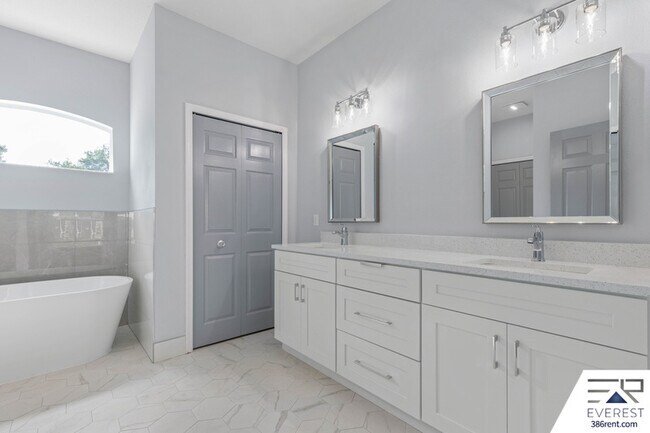 Building Photo - 45 Bruning Ln