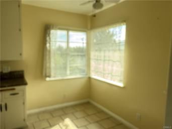 Building Photo - 525 Windsor Rd