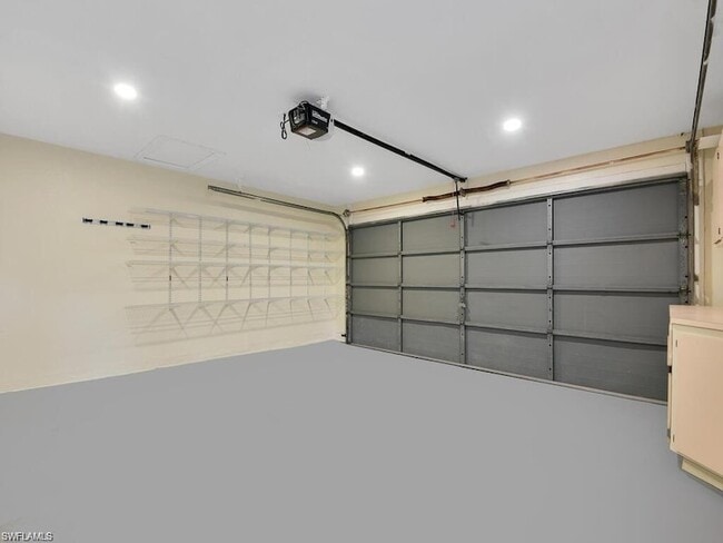 Building Photo - 260 12th St SE