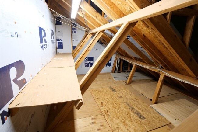 Building Photo - 22719 Sierra Lake Ct