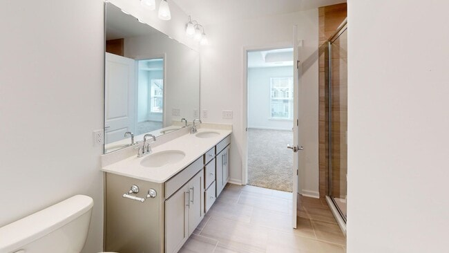 Building Photo - Immaculate New Townhome in Pringle Towns