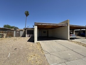Building Photo - 5723 N 68th Dr