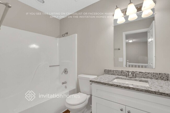 Building Photo - 1405 Silver Fox Run