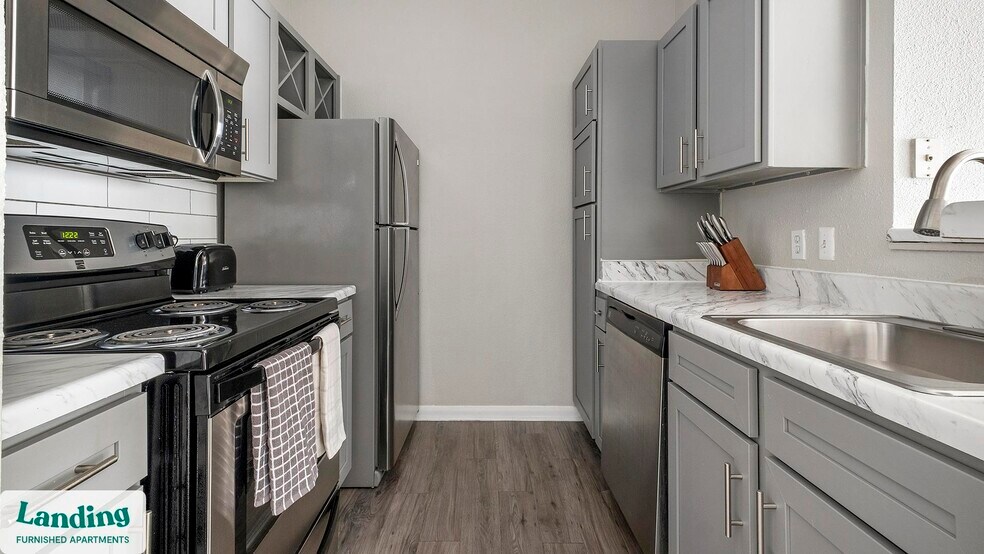 Building Photo - 2500 Woodland Park Dr