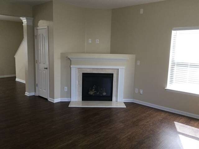 Building Photo - 941 Garrison Rd