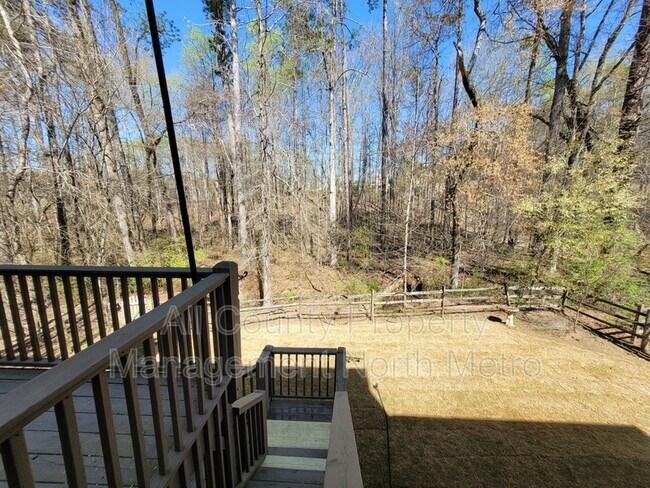 Building Photo - 6325 Hampton Highlands Dr