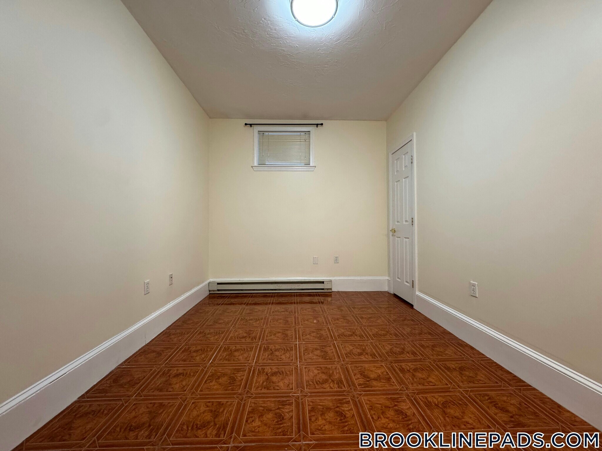 Building Photo - 69 Babcock St