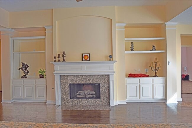 Building Photo - 12019 Laguna Terrace Dr