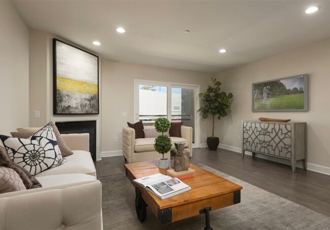 great room - 401 N Coast Hwy