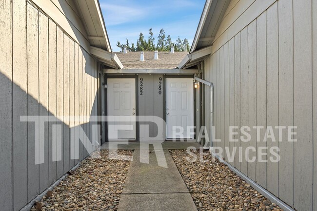 Building Photo - 9282 Corinthian Cir