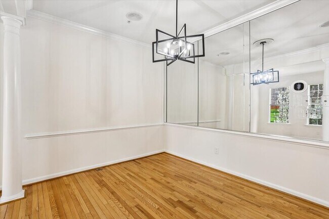 Building Photo - 14104 Parker Farm Way